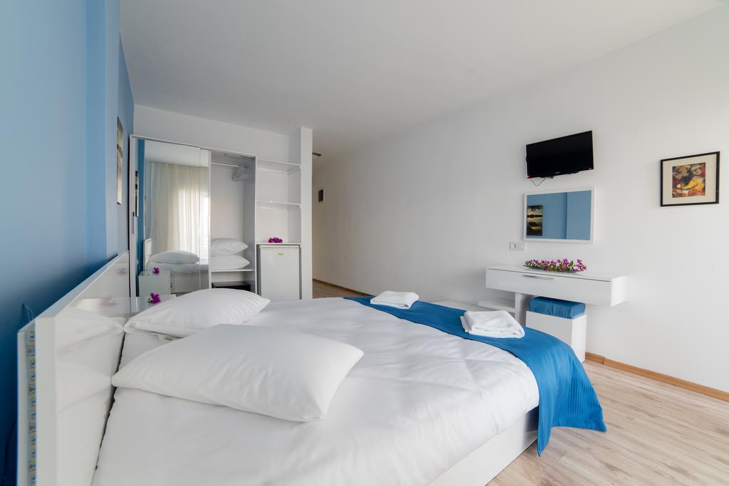 Fiko Hotel Гёльтюрбюку Экстерьер фото