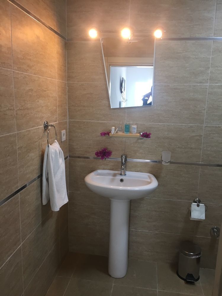 Fiko Hotel Гёльтюрбюку Экстерьер фото